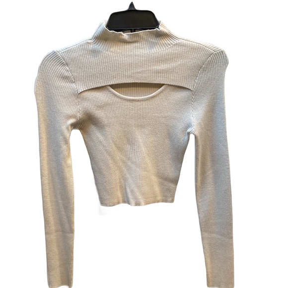 ❤️ PACSUN KENDALL & KYLE CREAM CROPPED SWEATER SIZE SMALL - Picture 1 of 4